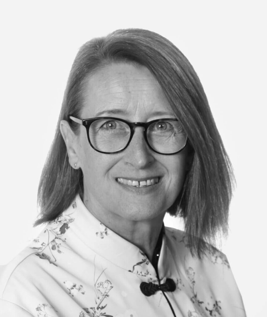 Portraitfoto von Frau Aichinger