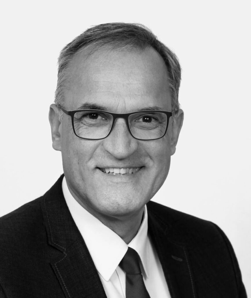 Portraitfoto von Herrn Dietlmeier