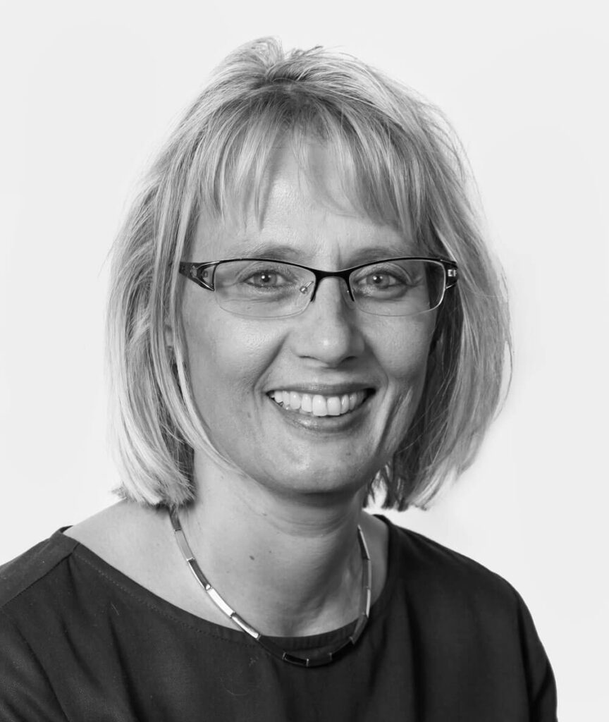 Portraitfoto von Frau Lehner
